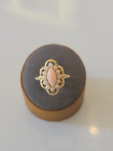 Load image into Gallery viewer, Vintage Avon Ring
