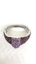 Load image into Gallery viewer, Pink Bling Crystal Clamper
