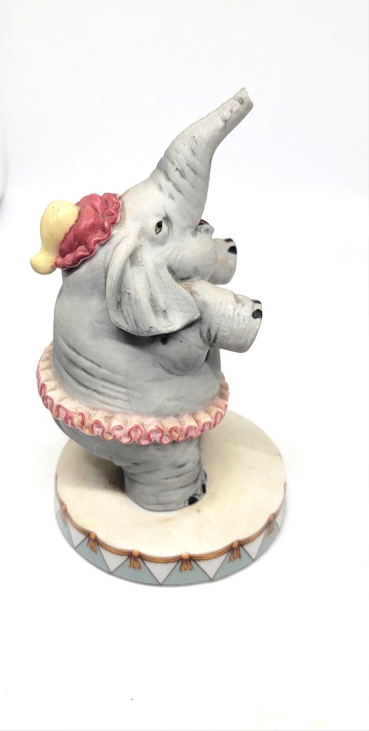 Vintage Wallace berrie Circus Elephant