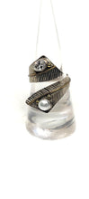 Load image into Gallery viewer, Sterling Genuine Pearl Ring
