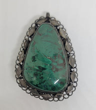 Load image into Gallery viewer, Vintage Sterling Stone Pendant or Brooch
