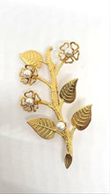 Load image into Gallery viewer, Vintage Flower Stem Brooch with real Pearls
