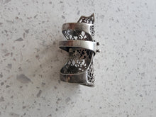 Load image into Gallery viewer, Vintage Sterling Knuckle Ring
