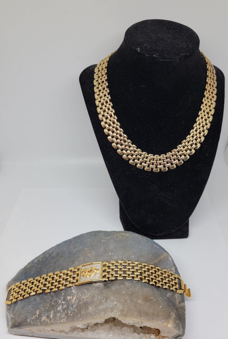 Goldtone set