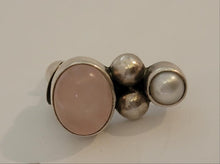 Load image into Gallery viewer, Pink Quartz and Pearl Sterling Earring
