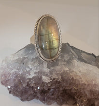 Load image into Gallery viewer, Huge Labradorite Ring
