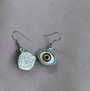 Vintage Eye Earrings