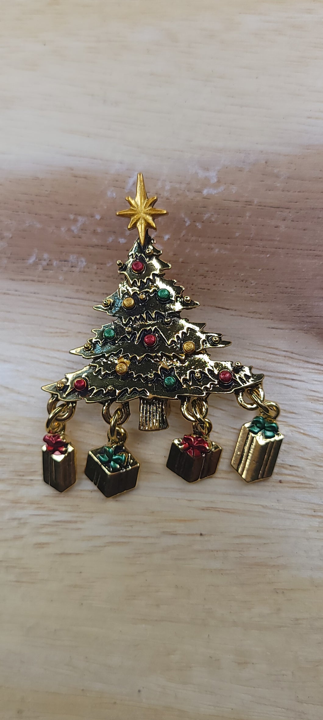 Dangling Presents Tree Brooch